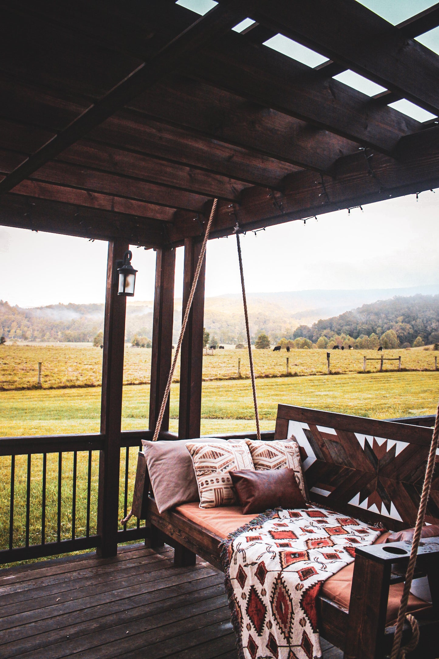 Mosaic bed swing with mattress
